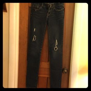 Bullhead distressed skinny jeans